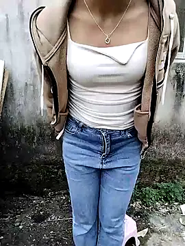 ngocbao11 online show from March 11, 2026, 1:10 am