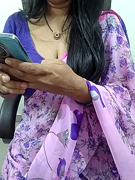 Snapshot of Vandana122 chatting on February 19, 2026, 3:09 pm Vandana122 online show from February 19, 2026, 3:09 pm