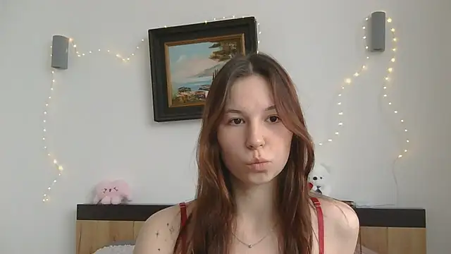 Snapshot of RevolutionAstra chatting on February 23, 2026, 3:23 pm RevolutionAstra online show from February 23, 2026, 3:23 pm