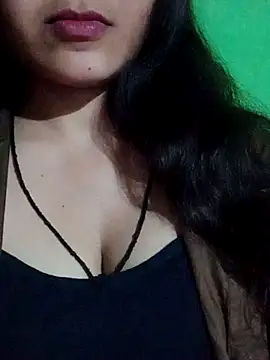 Snapshot of Nivya-Singh chatting on February 23, 2026, 9:32 am Nivya-Singh online show from February 23, 2026, 9:32 am