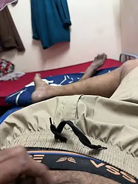 neekosam12 online show from March 17, 2026, 1:58 pm