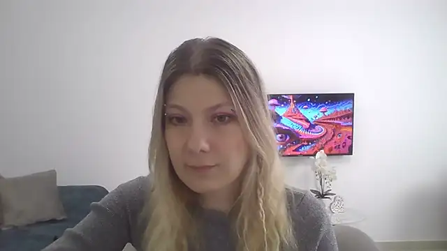 Foxy Bright online show from March 3, 2026, 12:45 pm