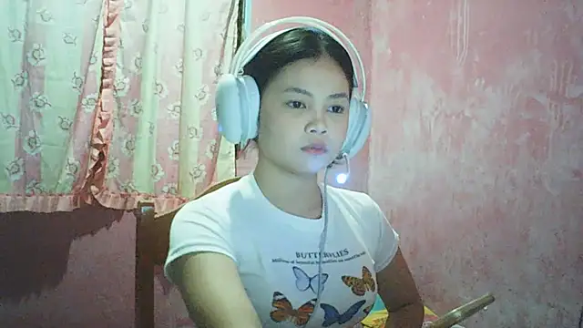 DessertFlower online show from April 29, 2026, 2:16 am