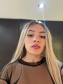 romanovanita online show from March 30, 2026, 4:25 am