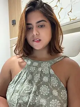 Lilithgomez  online show from April 14, 2026, 6:02 pm