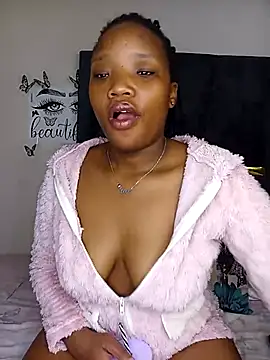 Divine Beautyxx online show from May 11, 2026, 4:58 am