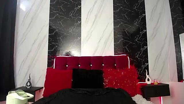 Snapshot of SofiaMoreno_ chatting on February 24, 2026, 1:45 pm SofiaMoreno online show from February 24, 2026, 1:45 pm