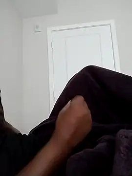 makeherfeelg online show from March 31, 2026, 2:08 pm