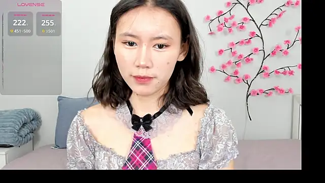 Kiraeko online show from June 18, 2026, 10:15 pm