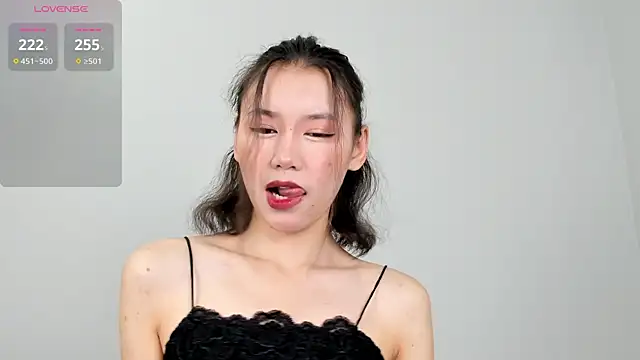 Kiraeko online show from May 16, 2026, 12:53 am