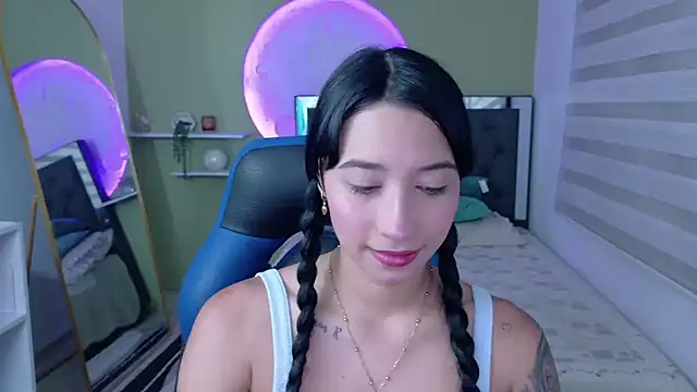 ivvoncute online show from July 2, 2026, 1:39 am