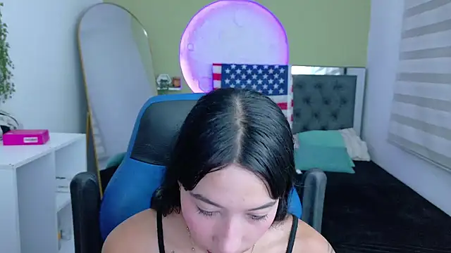ivvoncute online show from July 18, 2026, 2:31 am
