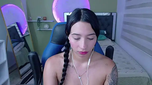 ivvoncute online show from July 2, 2026, 3:23 am