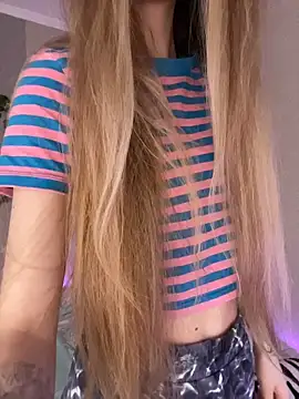 EvelynRavenwood online show from March 1, 2026, 4:07 pm