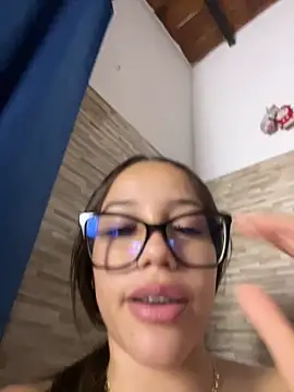 Fabianag 28 online show from June 14, 2026, 5:19 am
