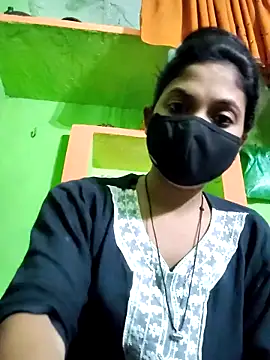 Cute aroshi online show from April 30, 2026, 4:03 pm