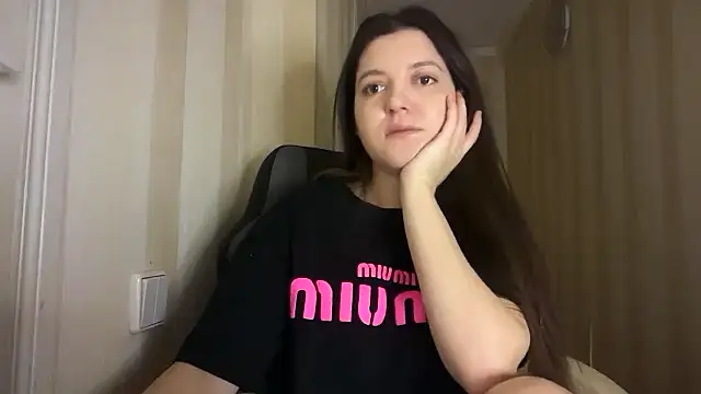 Eloise Pattie online show from February 25, 2026, 11:04 pm