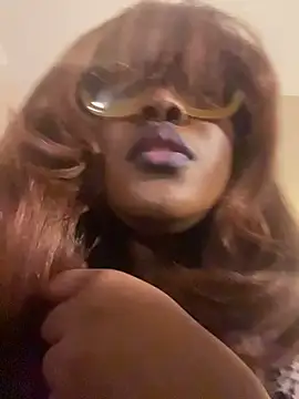 MadameXtasy online show from February 26, 2026, 6:02 am