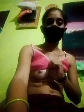Snapshot of wifedesi7050 chatting on April 22, 2026, 6:47 pm wifedesi7050 online show from April 22, 2026, 6:47 pm