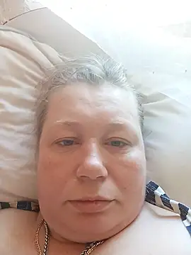 KiraStanton online show from June 28, 2026, 6:09 am
