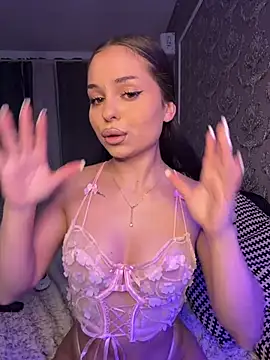 Olivia Noor online show from July 8, 2026, 6:41 pm