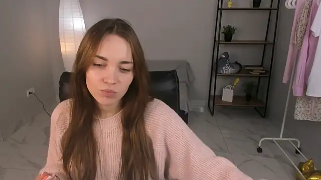 Snapshot of Milli_Illian chatting on February 22, 2026, 9:44 am Milli Illian online show from February 22, 2026, 9:44 am