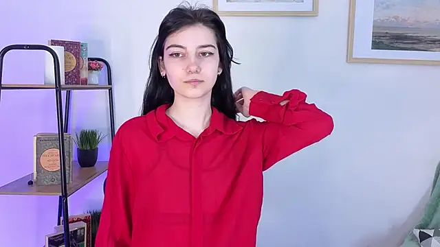 Lilian Merf online show from March 31, 2026, 8:27 am