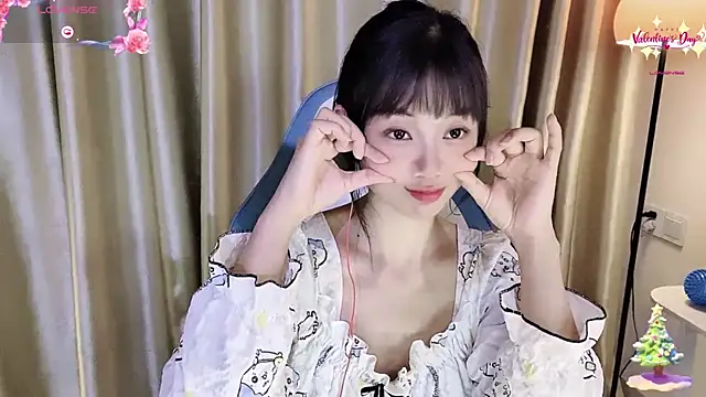 okyssa online show from April 28, 2026, 3:05 pm