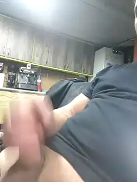 Snapshot of yomismo1986- chatting on February 27, 2026, 3:01 pm yomismo1986- online show from February 27, 2026, 3:01 pm