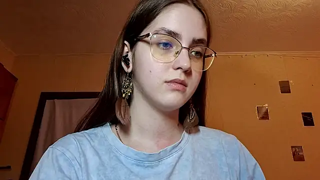 Katelemon online show from March 23, 2026, 1:44 pm