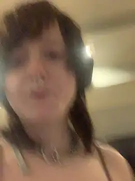 vampboytoy online show from February 27, 2026, 7:52 am