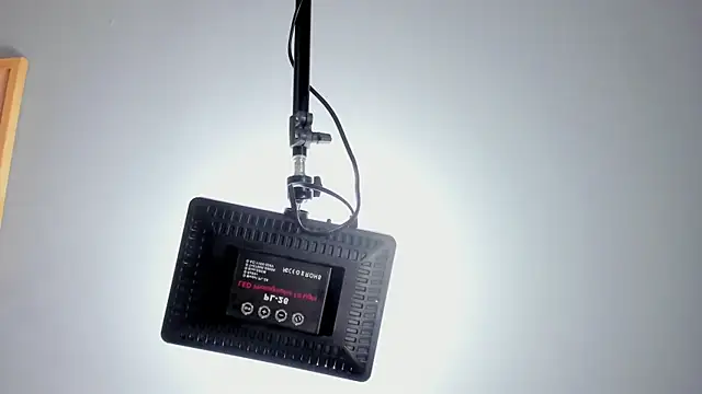 cailing  online show from March 26, 2026, 11:08 am