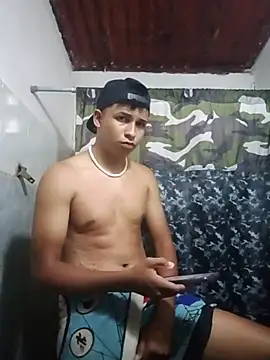 zeus23cm1 online show from February 25, 2026, 10:09 pm