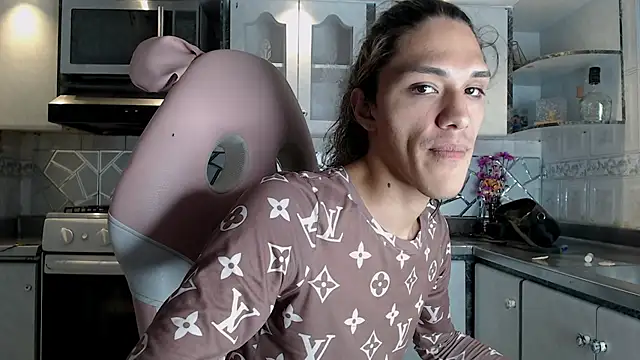 CrisOzzz online show from February 25, 2026, 8:41 pm