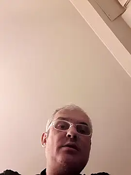 Snapshot of gerri1 chatting on February 27, 2026, 9:25 pm gerri1 online show from February 27, 2026, 9:25 pm