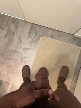 baiseurmeuf parfait online show from March 25, 2026, 6:46 am