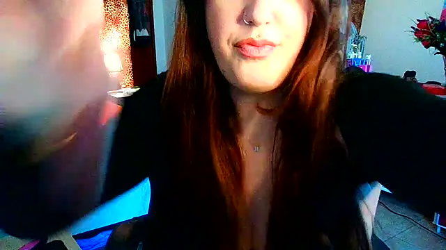 Snapshot of Lilbadmiaxo chatting on March 15, 2026, 6:04 pm Lilbadmiaxo online show from March 15, 2026, 6:04 pm