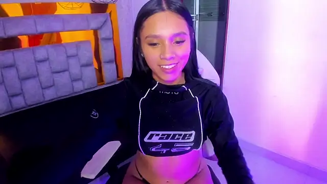 miiaboss  online show from March 30, 2026, 6:31 pm