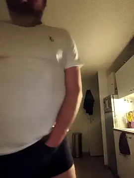 eruzam59000 online show from April 17, 2026, 8:11 pm