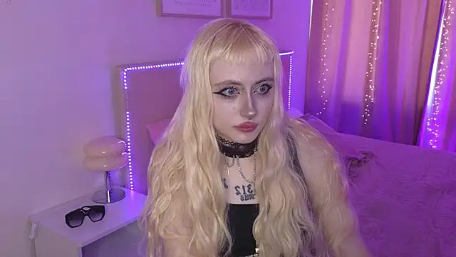 Snapshot of rraffaellka chatting on July 12, 2026, 3:02 pm rraffaellka online show from July 12, 2026, 3:02 pm