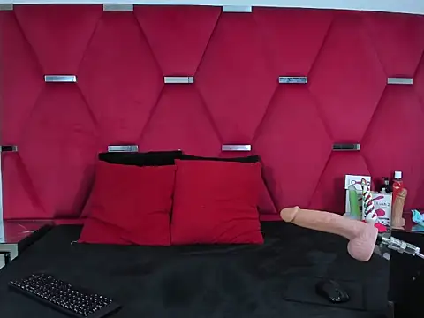 Snapshot of Alicee_Grey chatting on February 23, 2026, 2:06 pm Alicee Grey online show from February 23, 2026, 2:06 pm