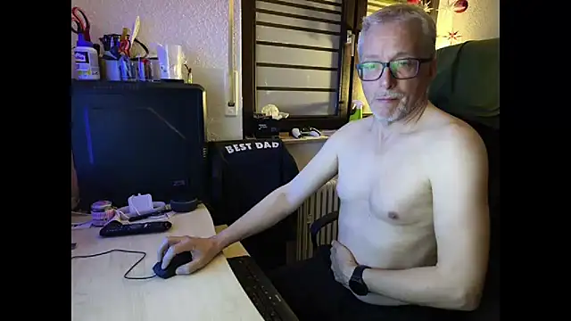 loenne1 online show from May 19, 2026, 8:38 pm