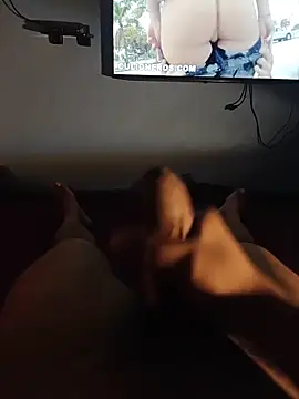 Call me daddiiee online show from April 17, 2026, 10:34 pm