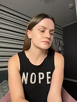 Snapshot of UnholyAmy chatting on July 9, 2026, 7:24 pm UnholyAmy online show from July 9, 2026, 7:24 pm