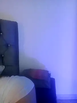 Little Sweett online show from February 26, 2026, 11:43 am