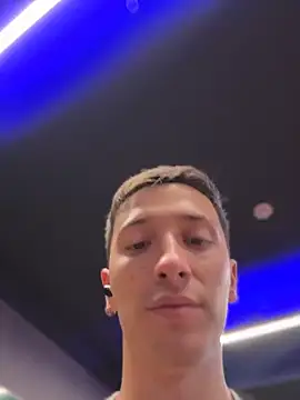 Thiago Jones1 online show from April 7, 2026, 11:34 am