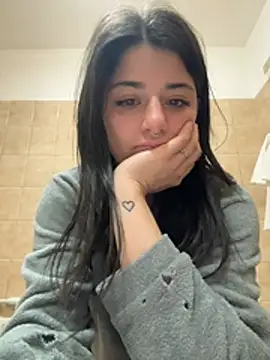 maryzoe05 online show from April 3, 2026, 11:00 pm