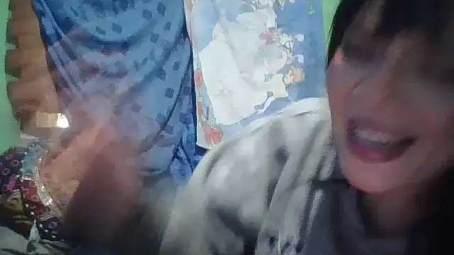 Snapshot of Soylilayblue chatting on May 23, 2026, 10:20 pm Soylilayblue online show from May 23, 2026, 10:20 pm