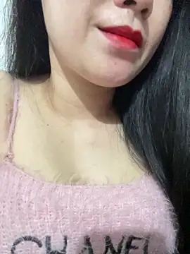 Snapshot of Vetuner_sexy chatting on February 24, 2026, 1:28 am Vetuner sexy online show from February 24, 2026, 1:28 am