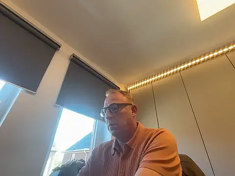 Red Spike71 online show from April 24, 2026, 10:06 am